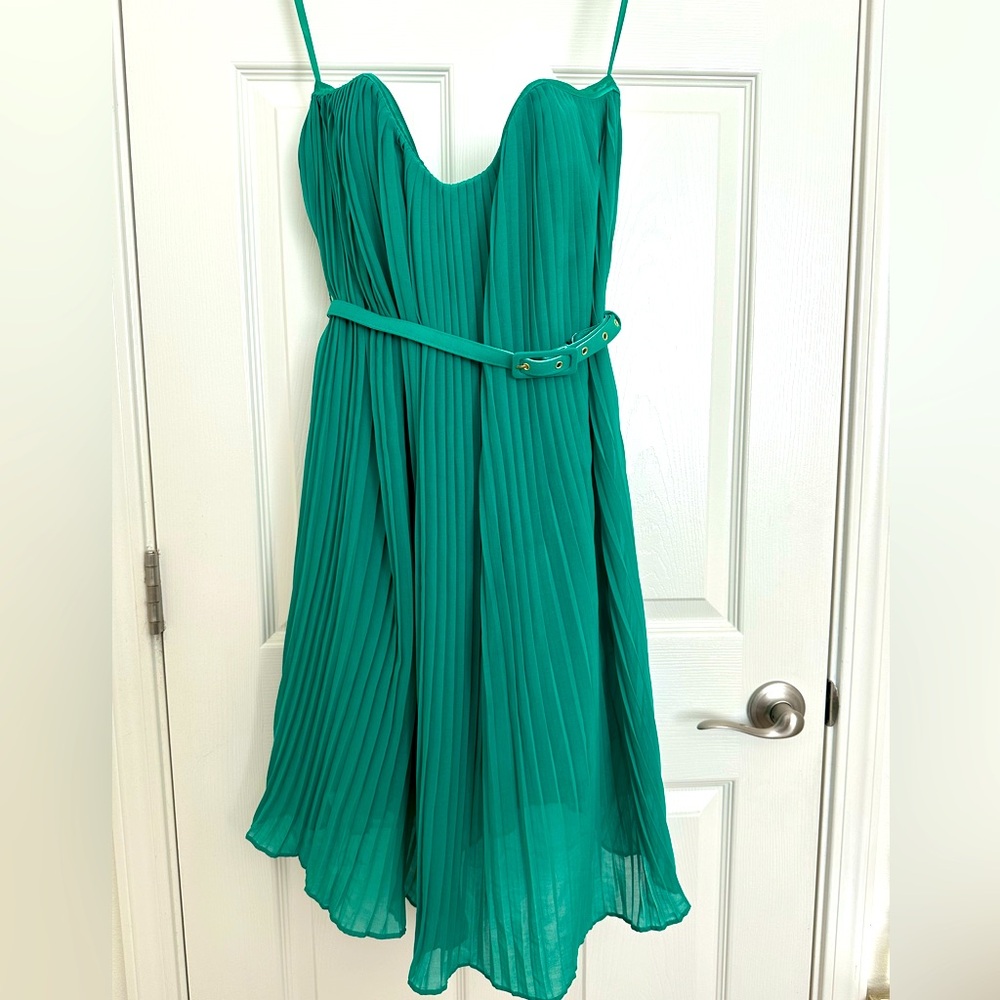 Emerald Green Strapless Belted Pleat Dress